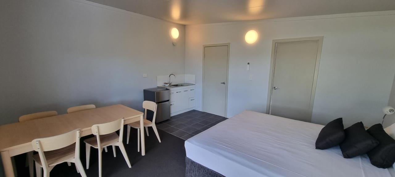 Narangba Motel Екстер'єр фото