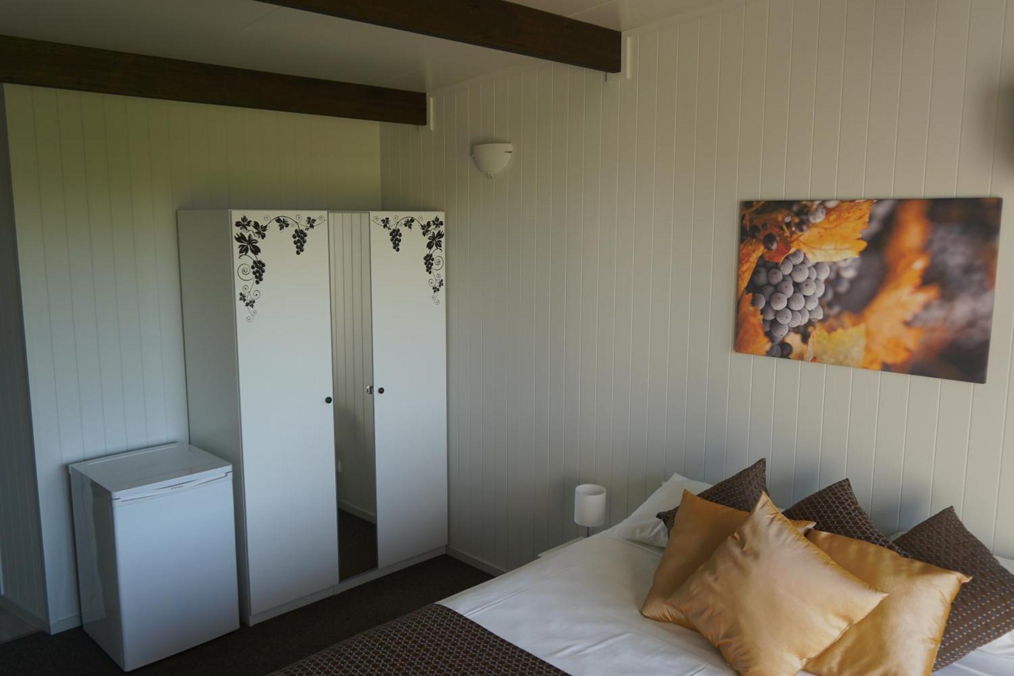 Narangba Motel Екстер'єр фото